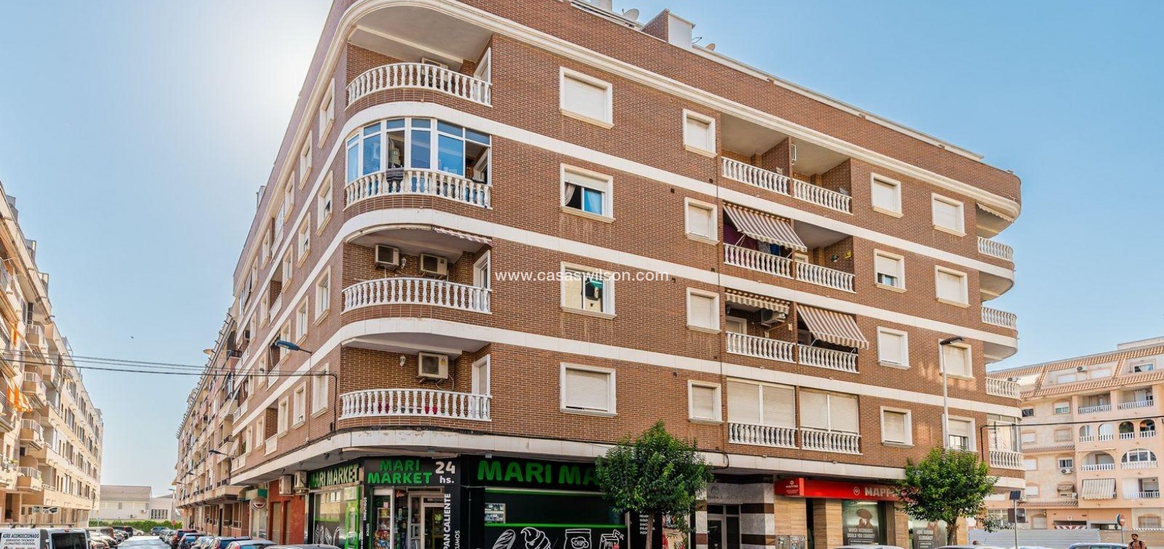 Sale - Apartment - Torrevieja - Centro