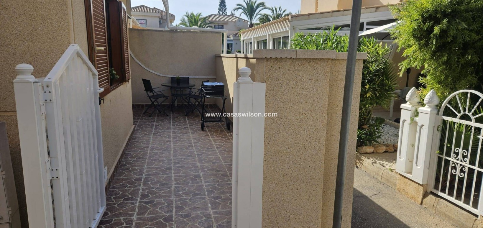 Sale - Bungalow - Orihuela Costa - La Zenia