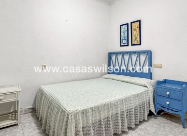 Sale - Apartment - Torrevieja - Playa de los Locos