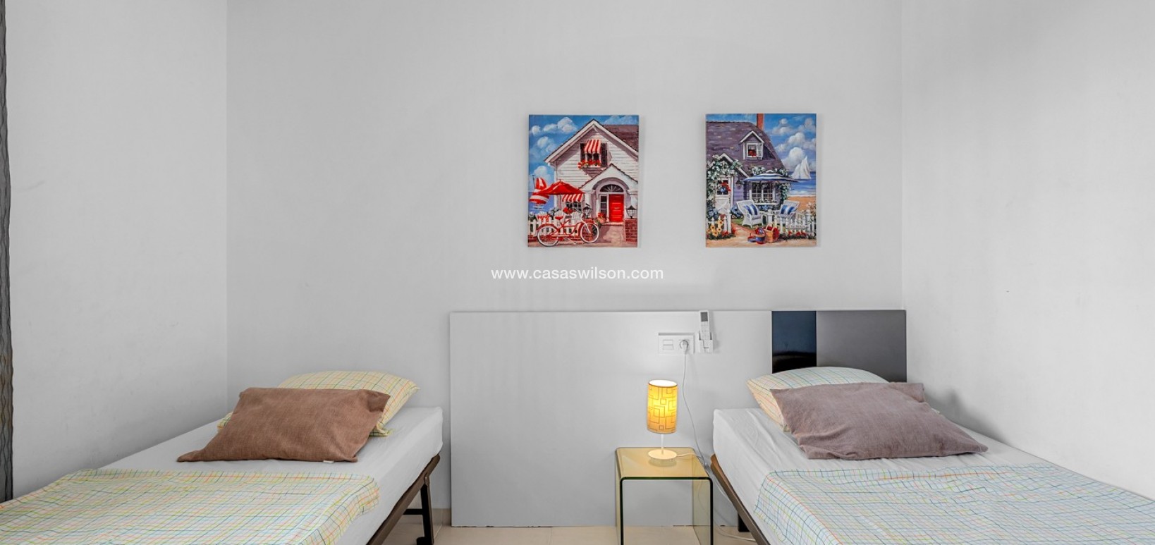 Sale - Apartment - Orihuela Costa - La Zenia