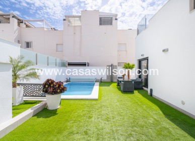 Sale - Villa - Torrevieja