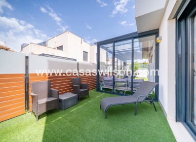 Sale - Villa - Torrevieja