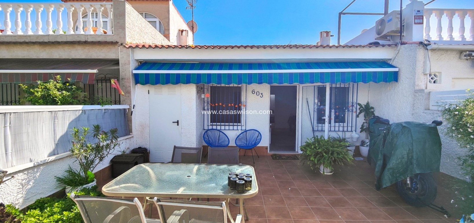 Sale - Townhouse - Torrevieja - Costa Blanca