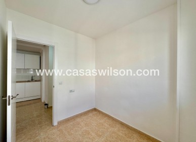 Sale - Apartment - Torrevieja - Centro