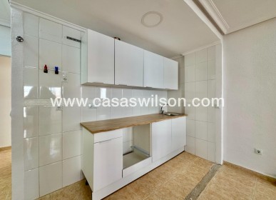 Sale - Apartment - Torrevieja - Centro