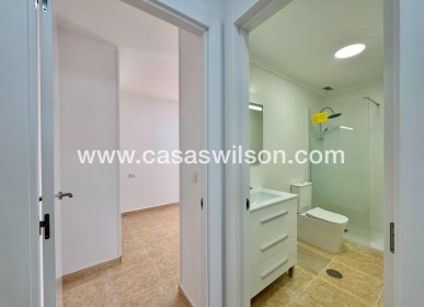Sale - Apartment - Torrevieja - Centro