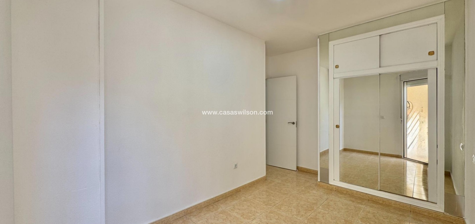 Sale - Apartment - Torrevieja - Centro