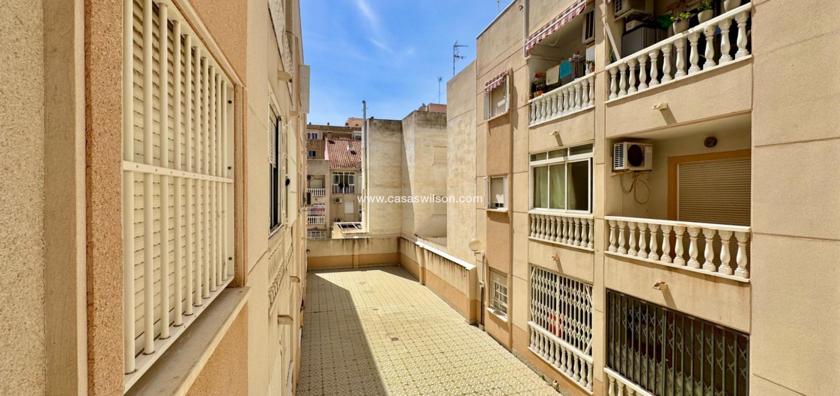 Sale - Apartment - Torrevieja - Centro