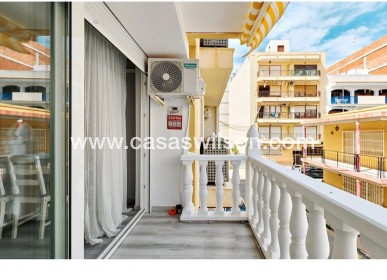 Sale - Apartment - Torrevieja - Centro