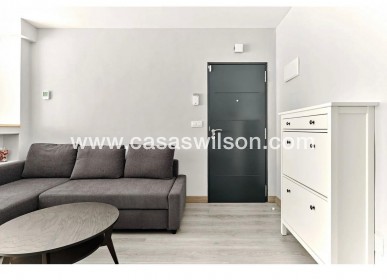 Sale - Apartment - Torrevieja - Centro