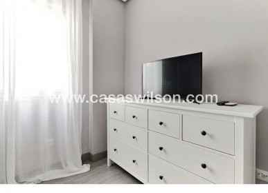 Sale - Apartment - Torrevieja - Centro