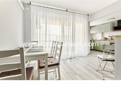Sale - Apartment - Torrevieja - Centro