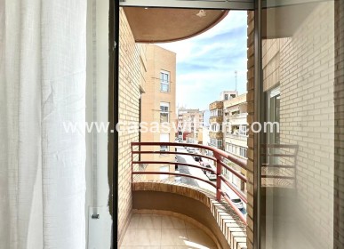 Sale - Apartment - Torrevieja - Centro