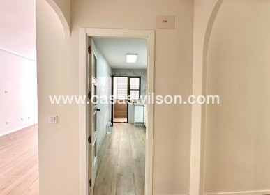Sale - Apartment - Torrevieja - Centro