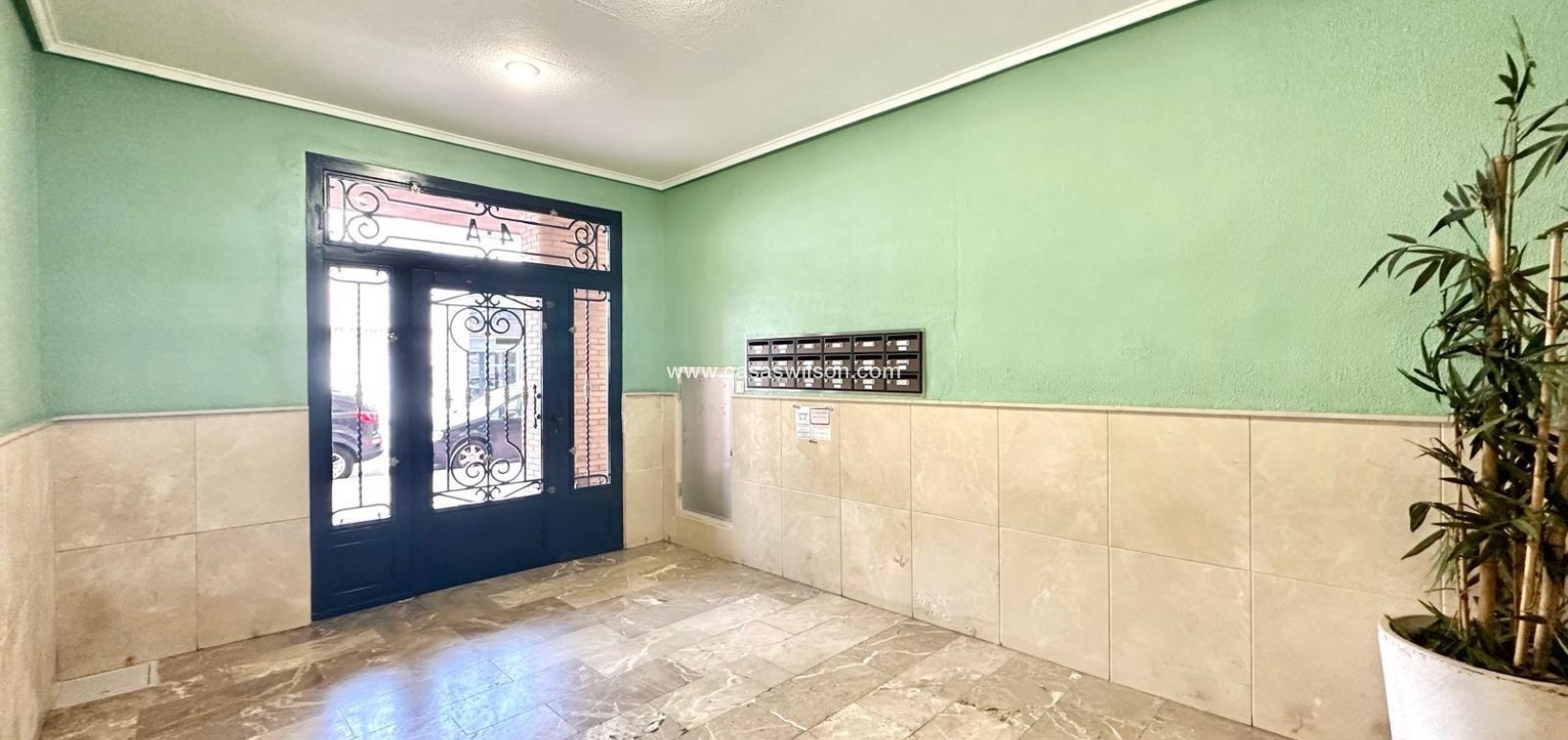 Sale - Apartment - Torrevieja - Centro