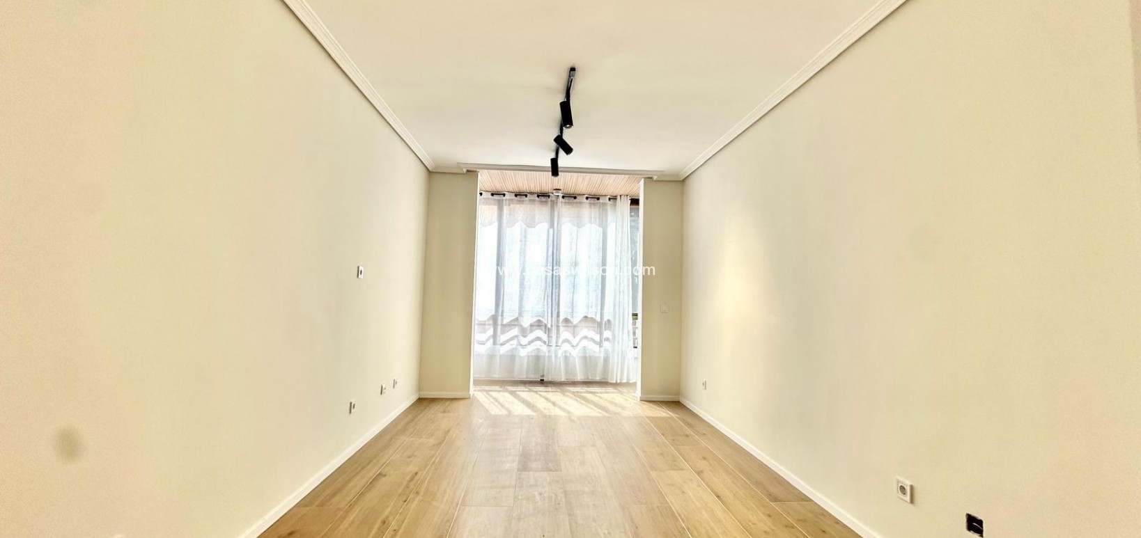 Sale - Apartment - Torrevieja - Centro