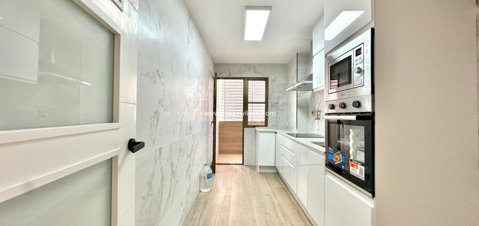 Sale - Apartment - Torrevieja - Centro