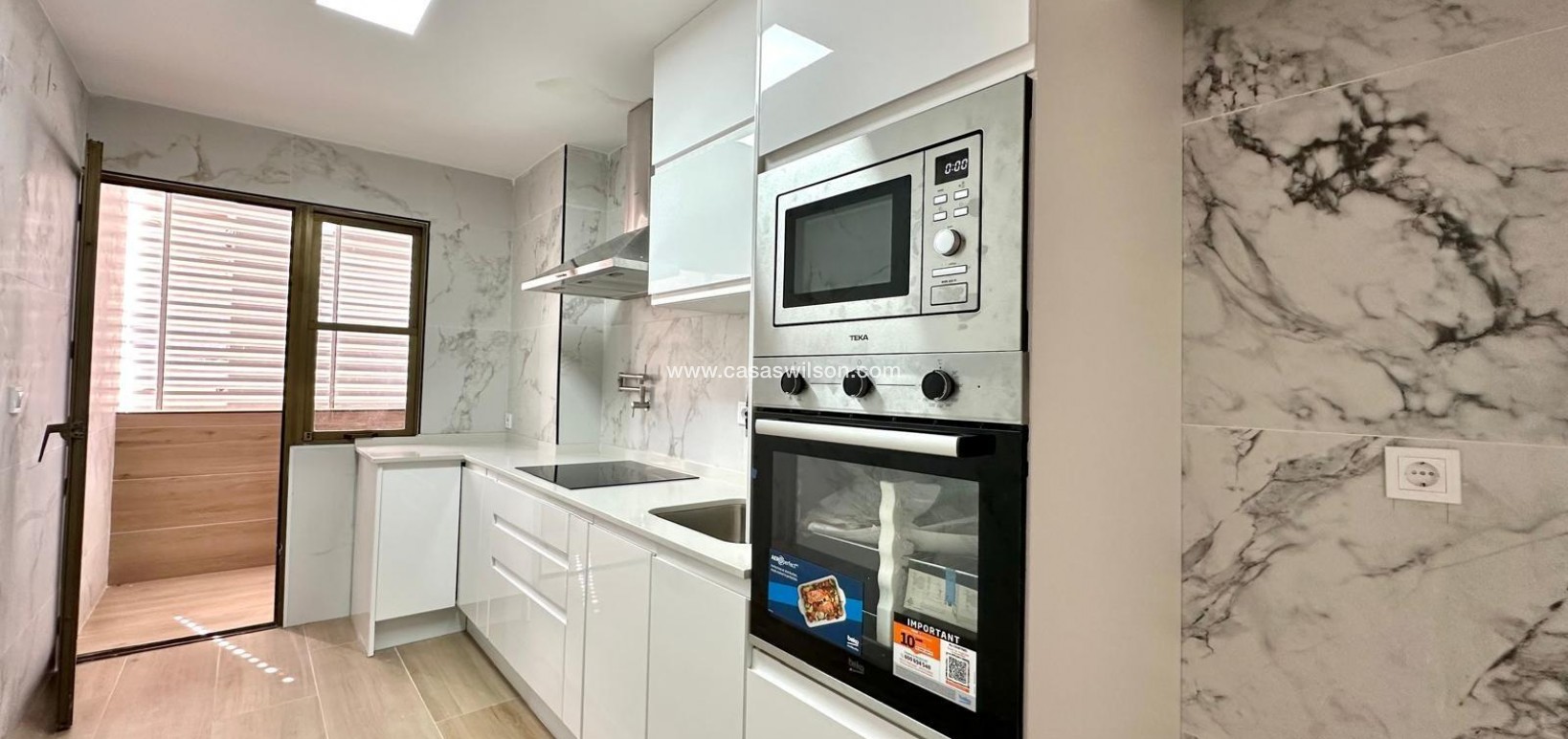 Sale - Apartment - Torrevieja - Centro