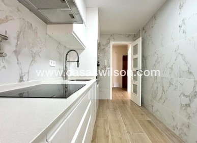Sale - Apartment - Torrevieja - Centro