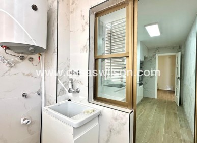 Sale - Apartment - Torrevieja - Centro