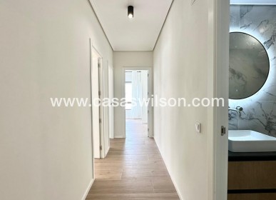 Sale - Apartment - Torrevieja - Centro