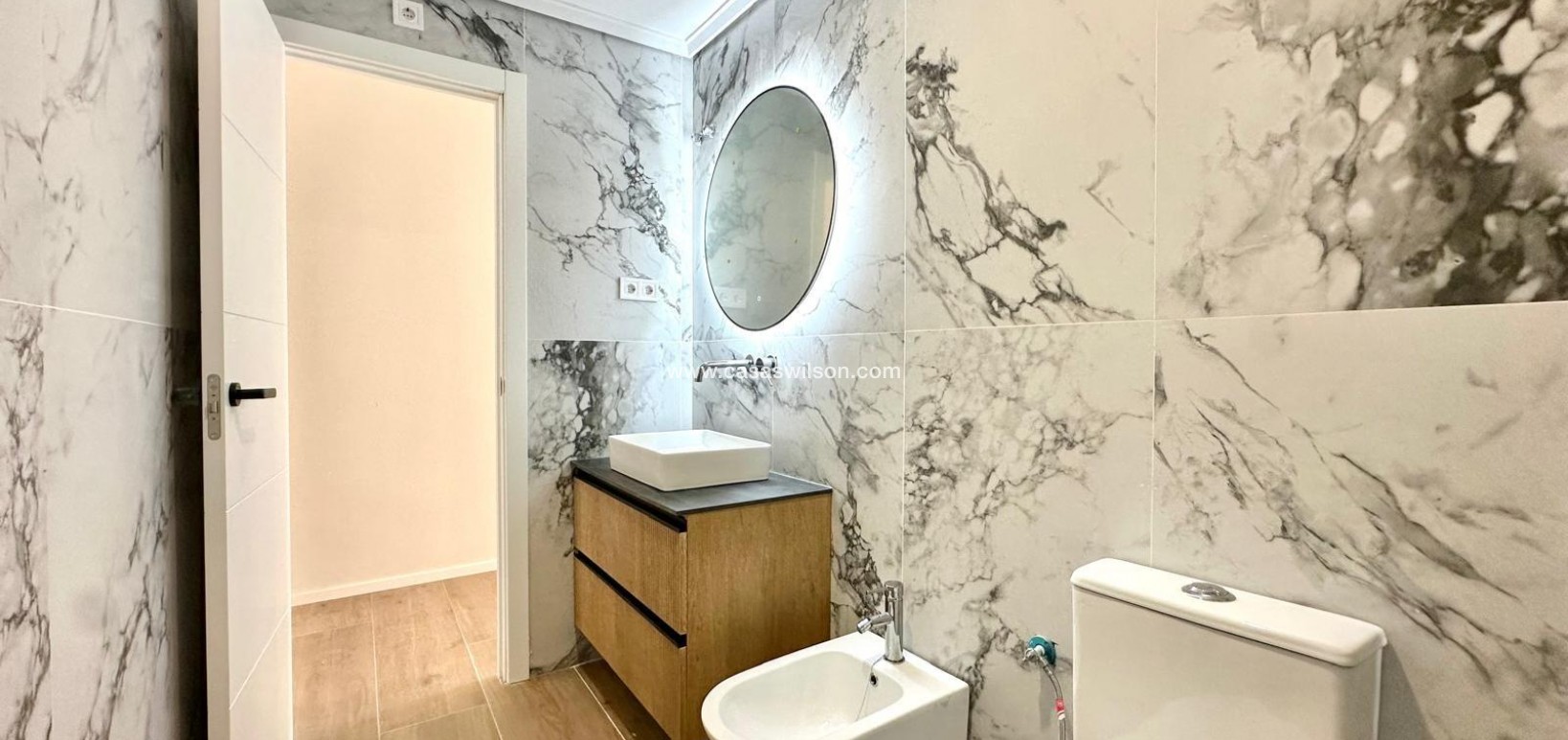 Sale - Apartment - Torrevieja - Centro