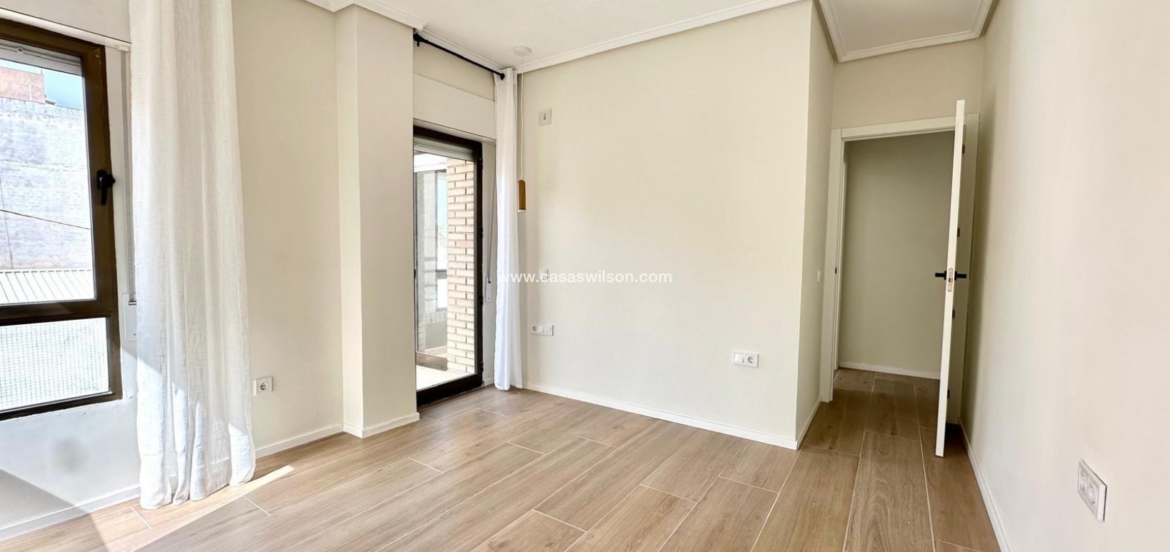 Sale - Apartment - Torrevieja - Centro