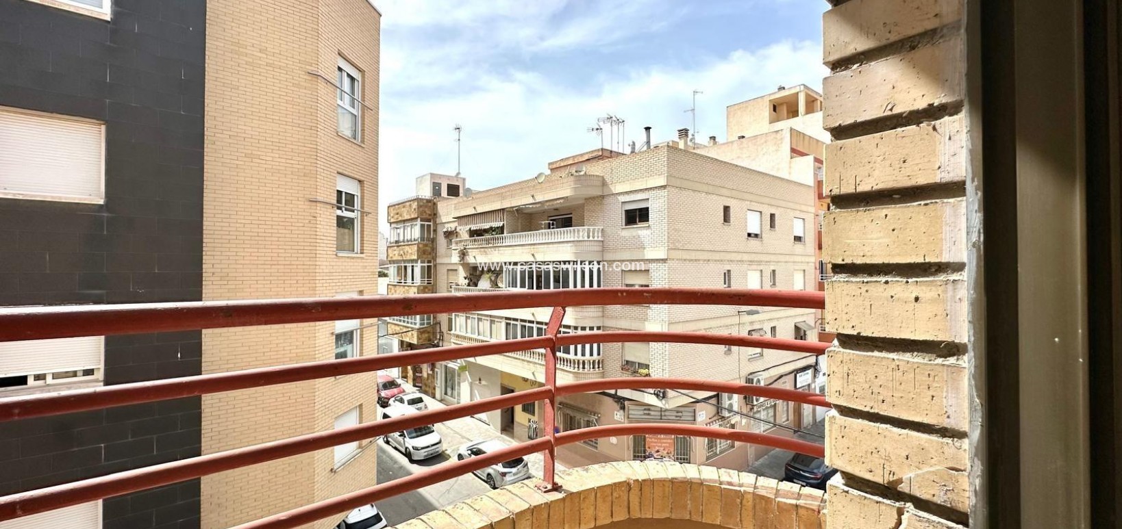 Sale - Apartment - Torrevieja - Centro