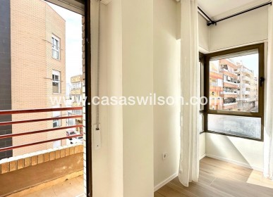 Sale - Apartment - Torrevieja - Centro