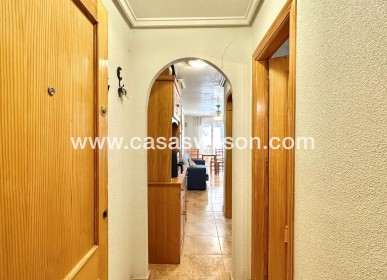 Sale - Apartment - Torrevieja - Centro