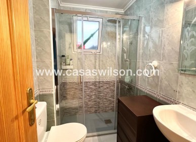 Sale - Apartment - Torrevieja - Centro