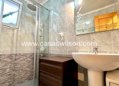 Sale - Apartment - Torrevieja - Centro