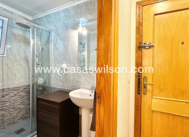 Sale - Apartment - Torrevieja - Centro