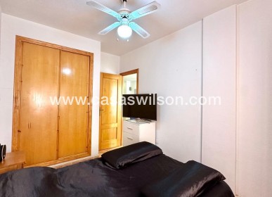 Sale - Apartment - Torrevieja - Centro
