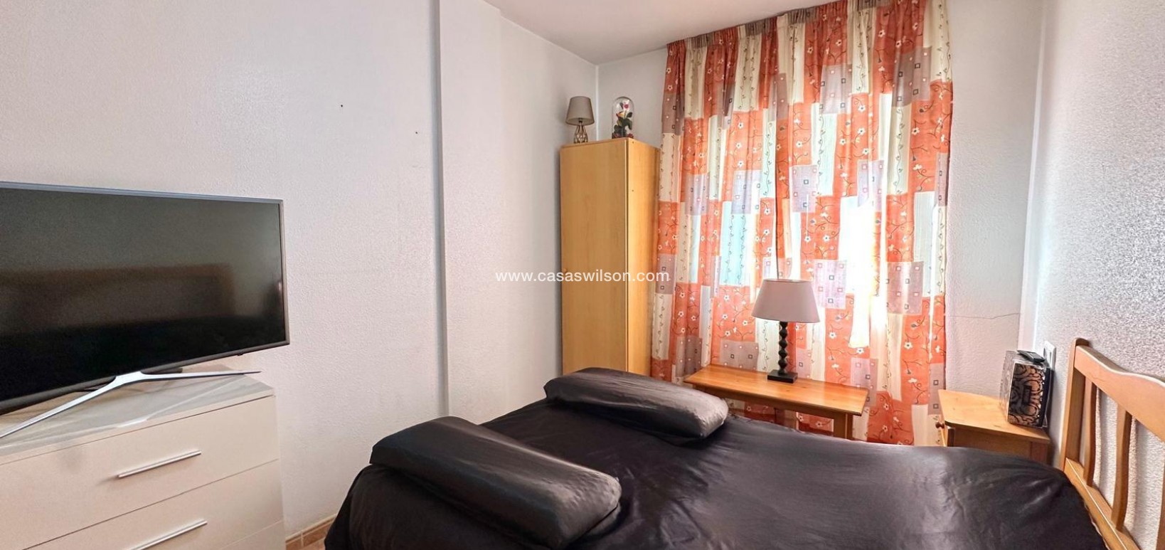 Sale - Apartment - Torrevieja - Centro