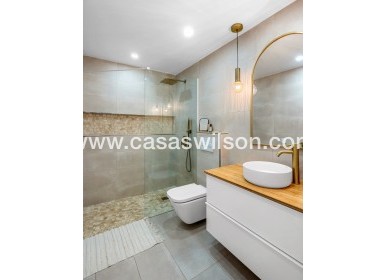 Sale - Townhouse - Alicante - Playa San Juan