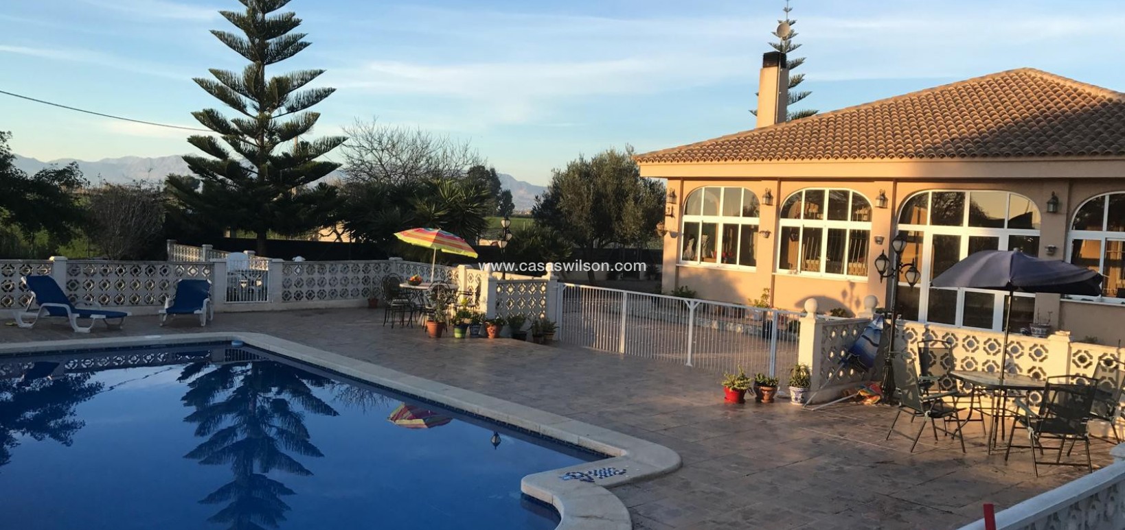 Sale - Villa - Dolores