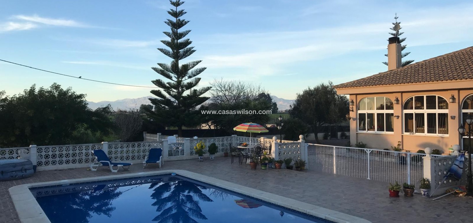 Sale - Villa - Dolores