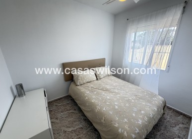 Sale - Townhouse - Villamartin - Villamartín