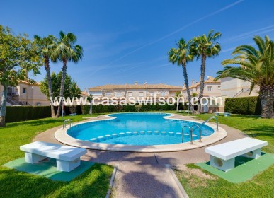 Sale - Bungalow - Torrevieja - Aguas Nuevas