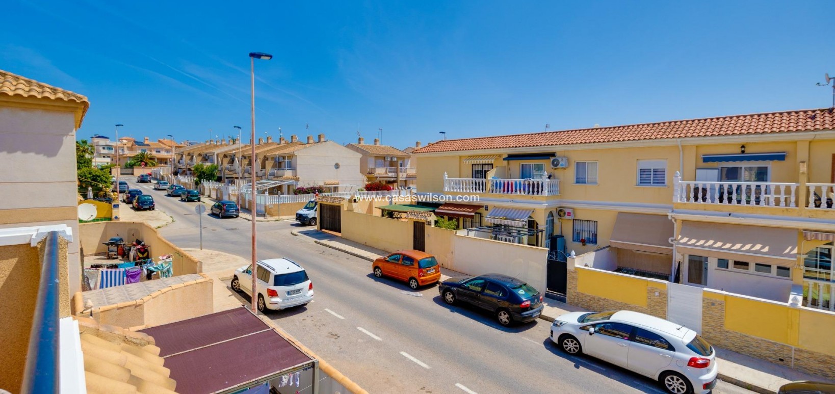 Sale - Bungalow - Torrevieja - Aguas Nuevas