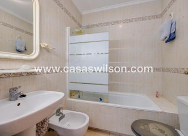 Sale - Bungalow - Torrevieja - Aguas Nuevas
