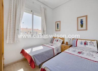 Sale - Bungalow - Torrevieja - Aguas Nuevas