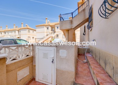 Sale - Bungalow - Torrevieja - Aguas Nuevas