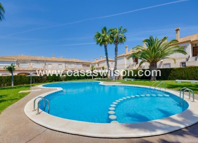 Sale - Bungalow - Torrevieja - Aguas Nuevas