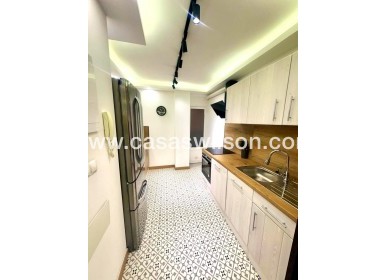 Sale - Apartment - Torrevieja - Centro - Muelle Pesquero