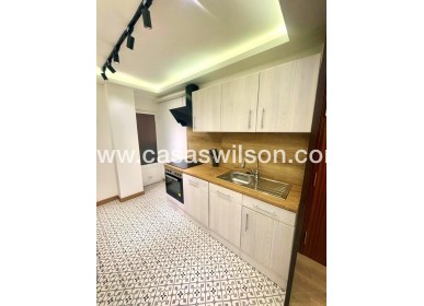 Sale - Apartment - Torrevieja - Centro - Muelle Pesquero