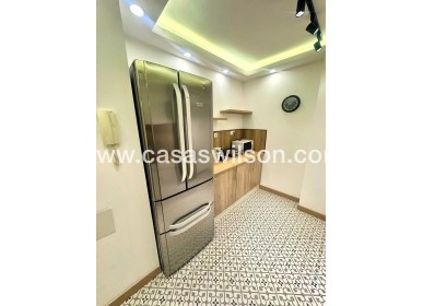 Sale - Apartment - Torrevieja - Centro - Muelle Pesquero