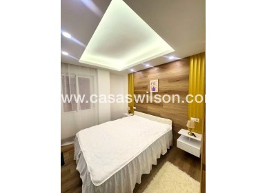 Sale - Apartment - Torrevieja - Centro - Muelle Pesquero