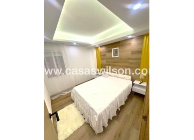 Sale - Apartment - Torrevieja - Centro - Muelle Pesquero
